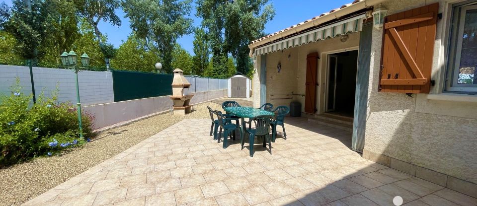 Traditional house 4 rooms of 105 m² in Vias (34450)