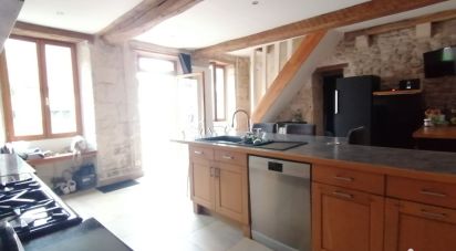 House 7 rooms of 177 m² in Crépy-en-Valois (60800)