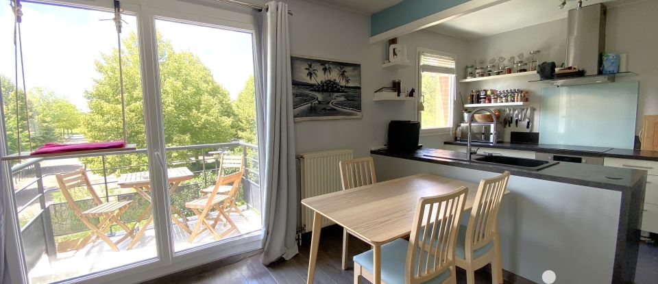 Apartment 3 rooms of 64 m² in Guyancourt (78280)