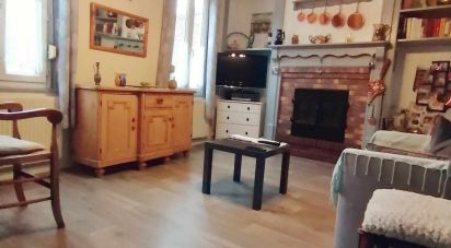 House 6 rooms of 88 m² in Flixecourt (80420)