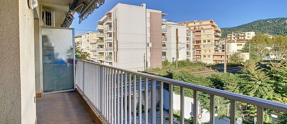 Apartment 3 rooms of 63 m² in Nice (06000)