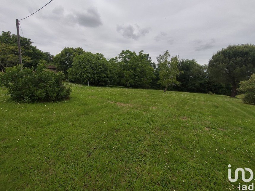 Terrain de 1 560 m² à Saint-Pierre-de-Clairac (47270)