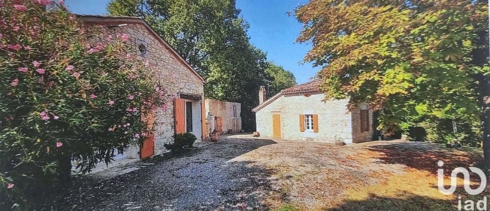 House 10 rooms of 265 m² in Saint-Pierre-de-Clairac (47270)