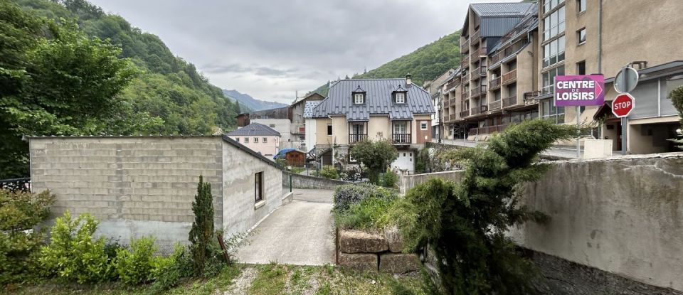 House 10 rooms of 162 m² in Barèges (65120)