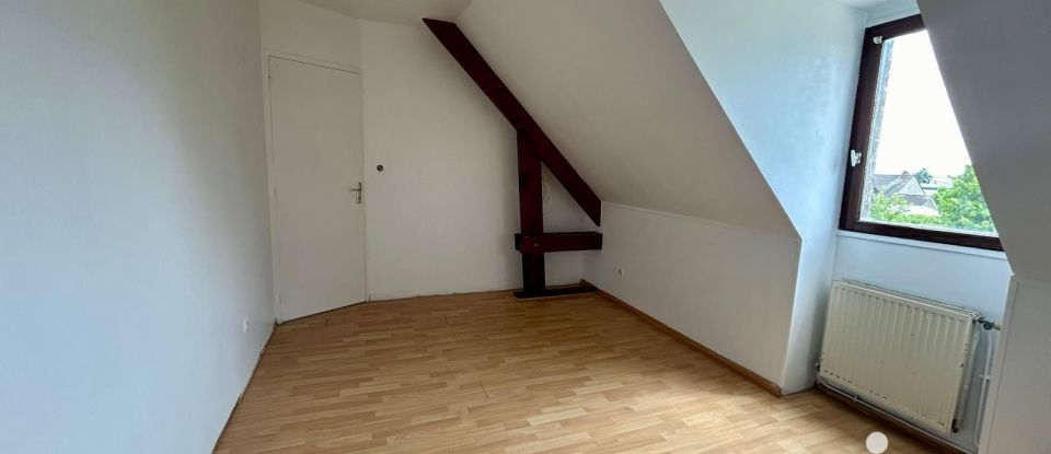 Maison 5 pièces de 90 m² à Chanteloup-les-Vignes (78570)