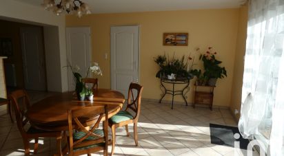 Traditional house 6 rooms of 152 m² in Bollène (84500)