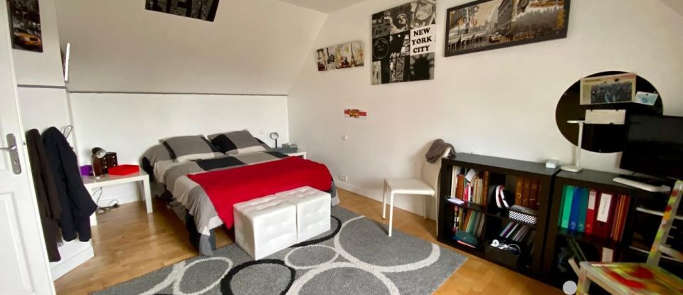Longere 7 rooms of 175 m² in Lannion (22300)