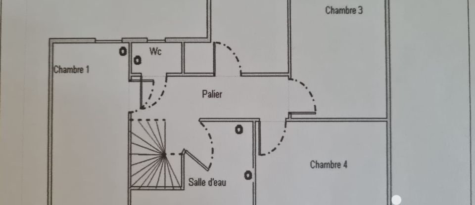 Maison 5 pièces de 93 m² à Solliès-Pont (83210)