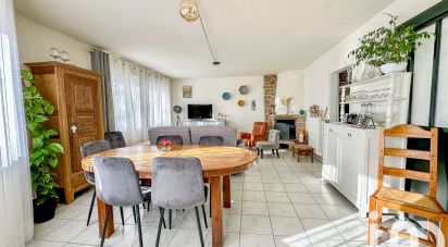 Traditional house 5 rooms of 104 m² in Saint-Nazaire (44600)