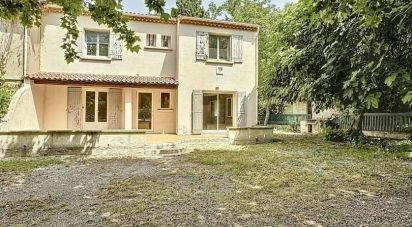 House 6 rooms of 150 m² in Eyguières (13430)