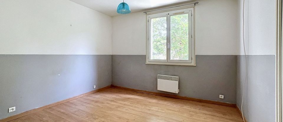 Maison 6 pièces de 150 m² à Eyguières (13430)