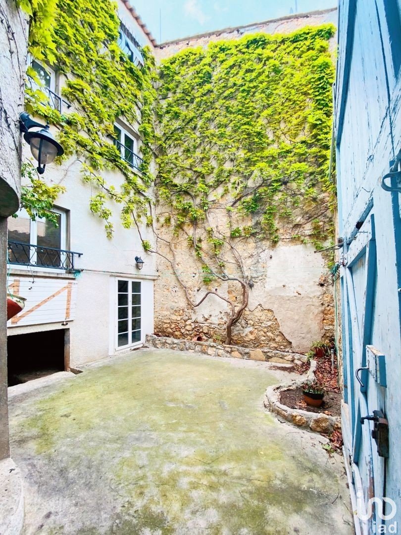 Maison de village 7 pièces de 156 m² à Roquefort-des-Corbières (11540)