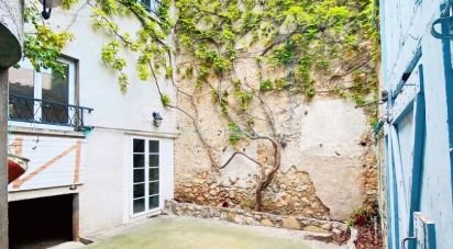 Maison de village 7 pièces de 156 m² à Roquefort-des-Corbières (11540)