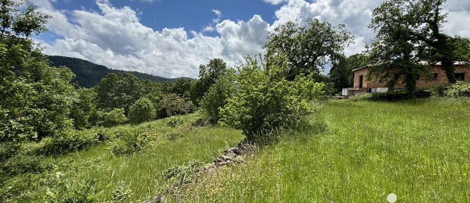 Land of 1,340 m² in Vesseaux (07200)