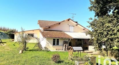 House 10 rooms of 220 m² in Gamarde-les-Bains (40380)