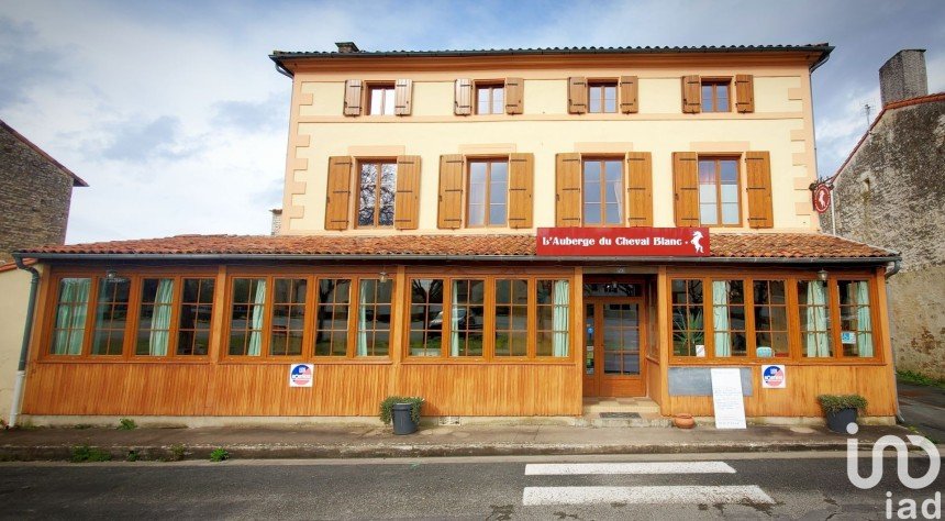 Building in Brioux-sur-Boutonne (79170) of 456 m²