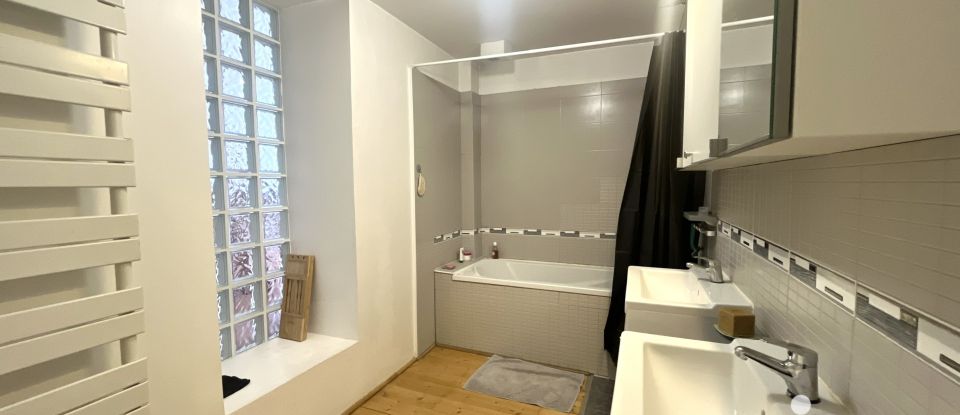 Appartement 7 pièces de 197 m² à Saint-Étienne (42000)