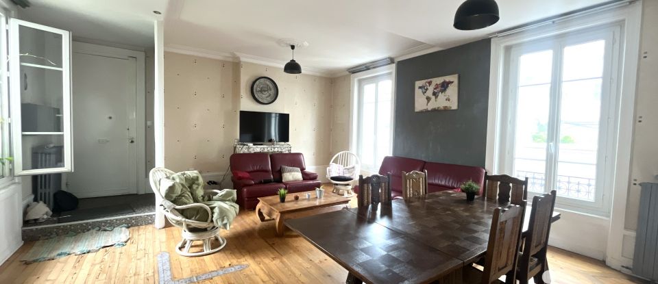 Apartment 7 rooms of 197 m² in Saint-Étienne (42000)