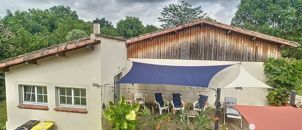 Maison de campagne 10 pièces de 296 m² à Giroussens (81500)