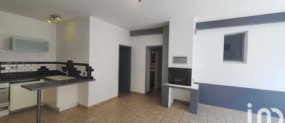 Apartment 4 rooms of 75 m² in Cabannes (13440)