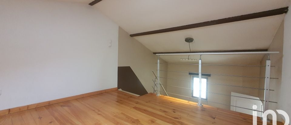 Appartement 4 pièces de 75 m² à Cabannes (13440)