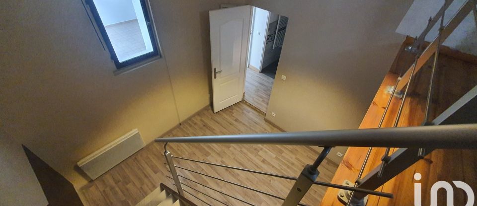 Appartement 4 pièces de 75 m² à Cabannes (13440)