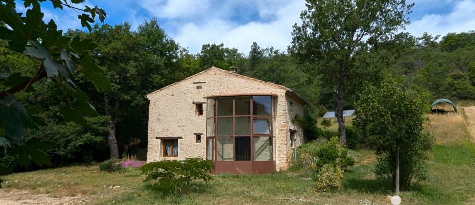 Country house 4 rooms of 111 m² in Entrevennes (04700)