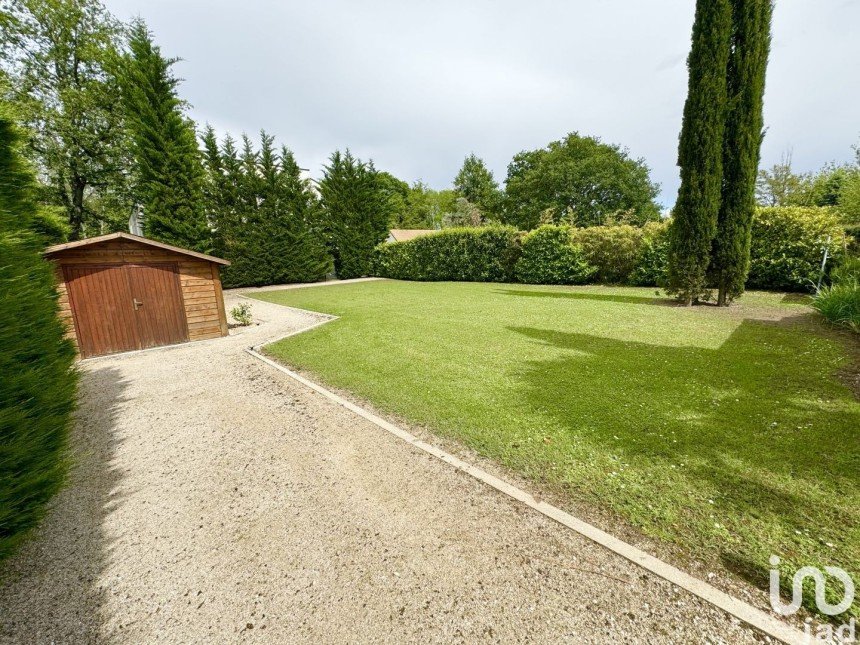 Terrain de 976 m² à Saint-Cyr-en-Val (45590)