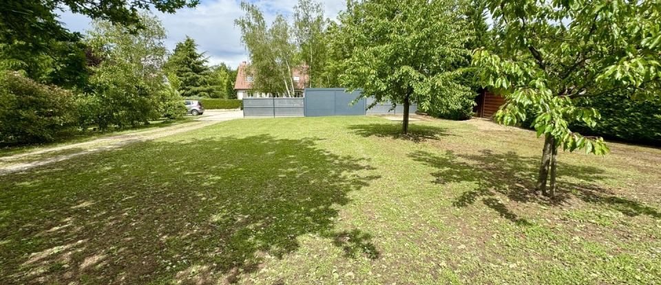 Land of 976 m² in Saint-Cyr-en-Val (45590)