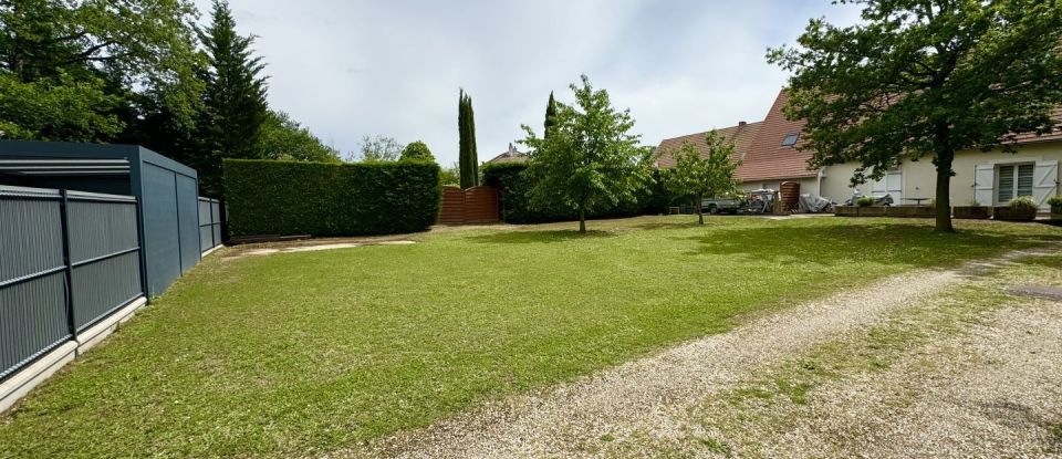 Land of 976 m² in Saint-Cyr-en-Val (45590)