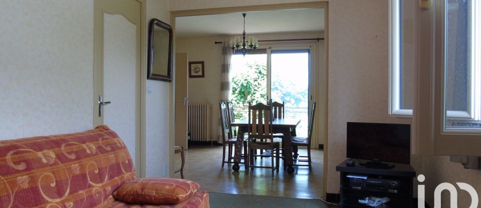 Maison traditionnelle 6 pièces de 92 m² à Paray-le-Monial (71600)