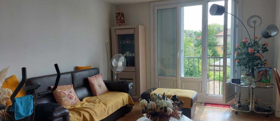 Apartment 3 rooms of 80 m² in Versailles (78000)