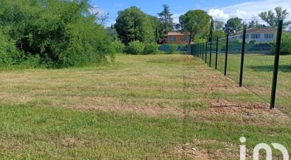 Land of 800 m² in Carpentras (84200)