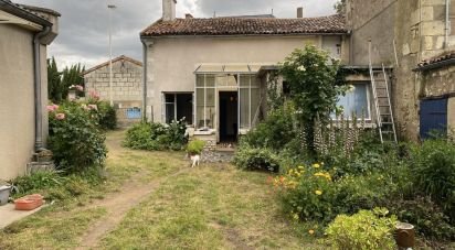 House 3 rooms of 51 m² in LORETZ D'ARGENTON (79290)