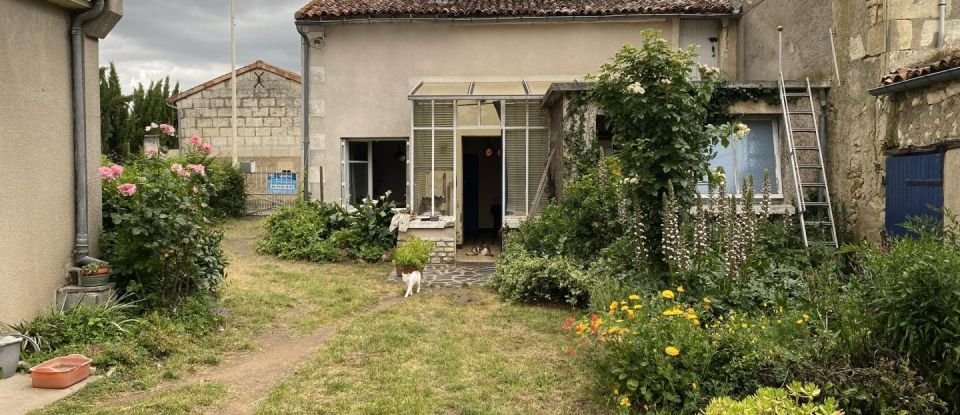 Maison 3 pièces de 51 m² à LORETZ D'ARGENTON (79290)