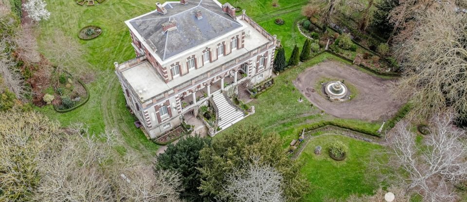 Château 13 pièces de 550 m² à Val-de-Reuil (27100)