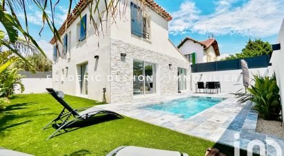 Architect house 5 rooms of 130 m² in Saint-Cyr-sur-Mer (83270)