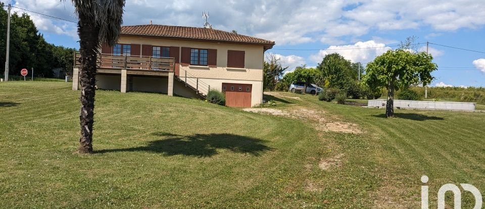 Maison traditionnelle 4 pièces de 89 m² à Vérac (33240)