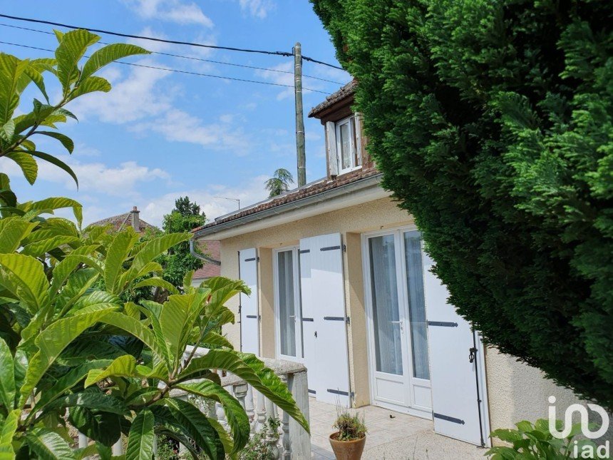 Maison de village 4 pièces de 92 m² à Fublaines (77470)