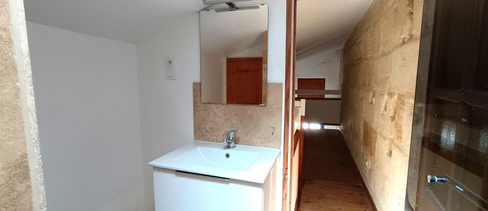 Appartement 2 pièces de 57 m² à Arles (13200)