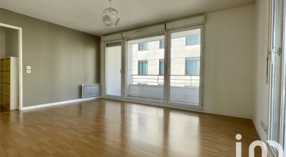 Apartment 3 rooms of 63 m² in Ermont (95120)