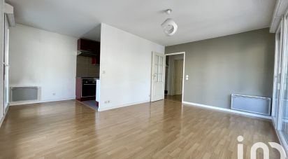 Apartment 3 rooms of 63 m² in Ermont (95120)