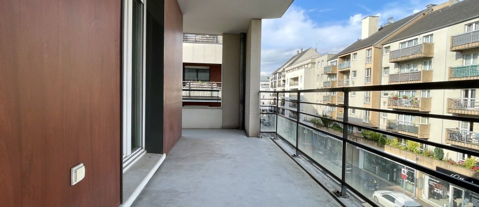 Apartment 3 rooms of 63 m² in Ermont (95120)