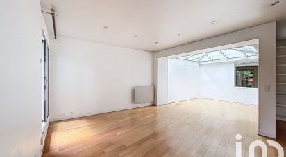 Duplex 4 rooms of 135 m² in Saint-Cloud (92210)