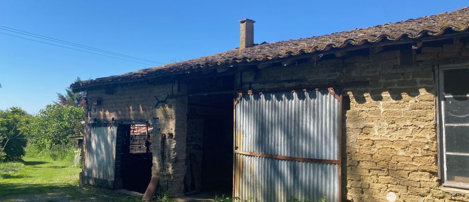 Maison de campagne 10 pièces de 296 m² à Giroussens (81500)