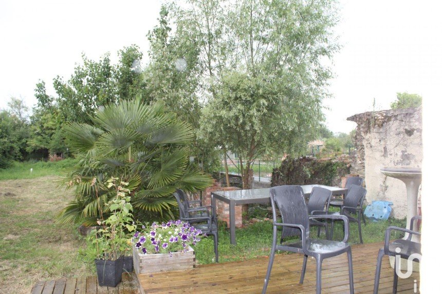 House 5 rooms of 194 m² in Chemillé-en-Anjou (49670)