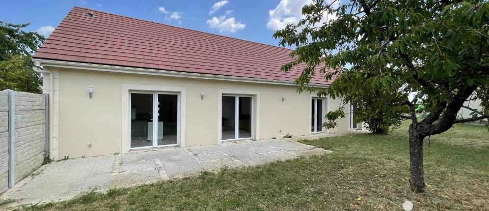 House 5 rooms of 130 m² in Vert-en-Drouais (28500)