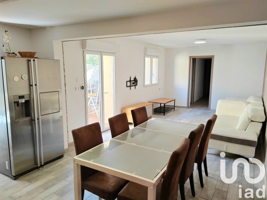 House 4 rooms of 100 m² in Nîmes (30900)