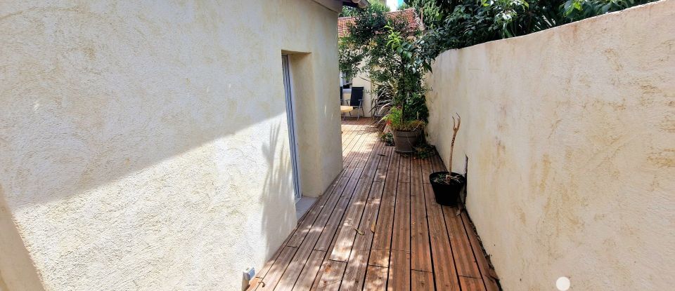 House 4 rooms of 100 m² in Nîmes (30900)