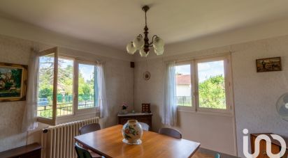 House 6 rooms of 95 m² in Montigny-sur-Loing (77690)